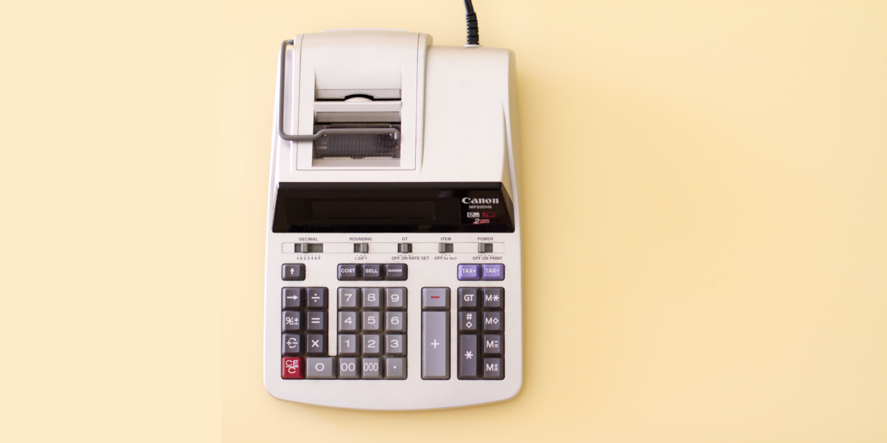 Bookkeeping for webshop owners. From sales invoices to tax returns.